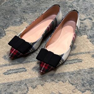 J Crew Pointed -Toe snowy Stewart Plaid Bow Flats 9 8.5
EUC